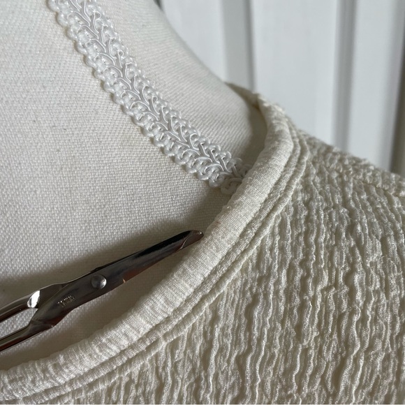 Old Navy Textured Long Sleeve Top Womens L Ivory Lightweight Shabby Chic Cottage - Picture 11 of 12